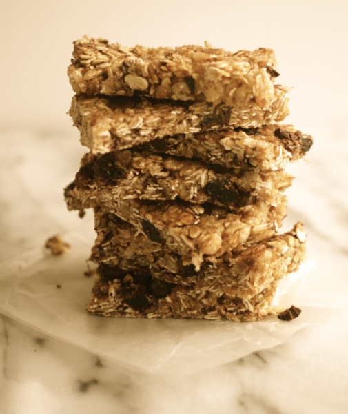 Homemade-Granola-Bars-with-Chocolate-Cranberries