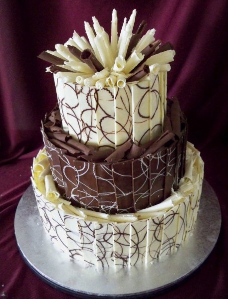 wedding-cake-awe-inspiring-custom-made-chocolate-panel-dark-chocolate-mud-wedding-cake-decorated-with-nice-hazelnut-fillings-beautiful-chocolate-tiered-wedding-cake-design-inspirations
